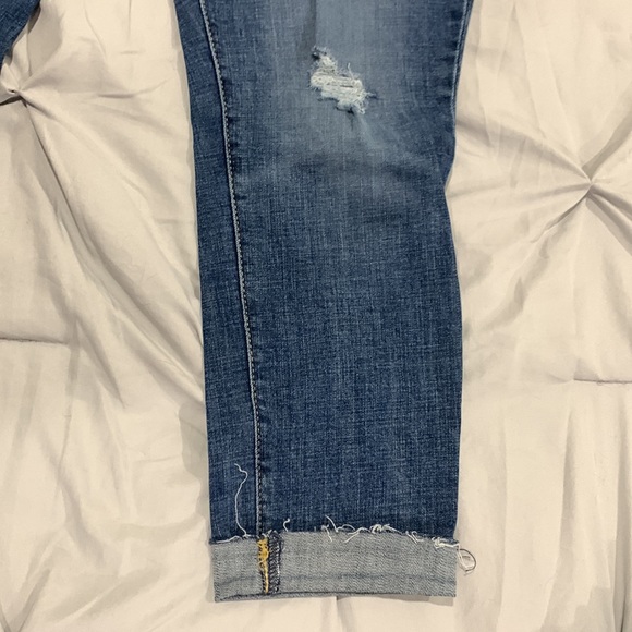 Levi’s 711 Skinny Ankle Jeans - Picture 4 of 6